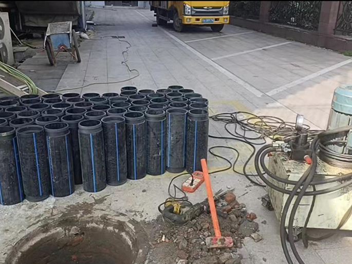 怀远PE置换管厂家 DN315置换管 非开挖管短管置换